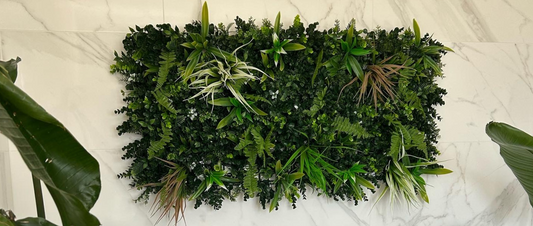 Optez pour une décoration sans encombre : les avantages d'un mur végétal artificiel